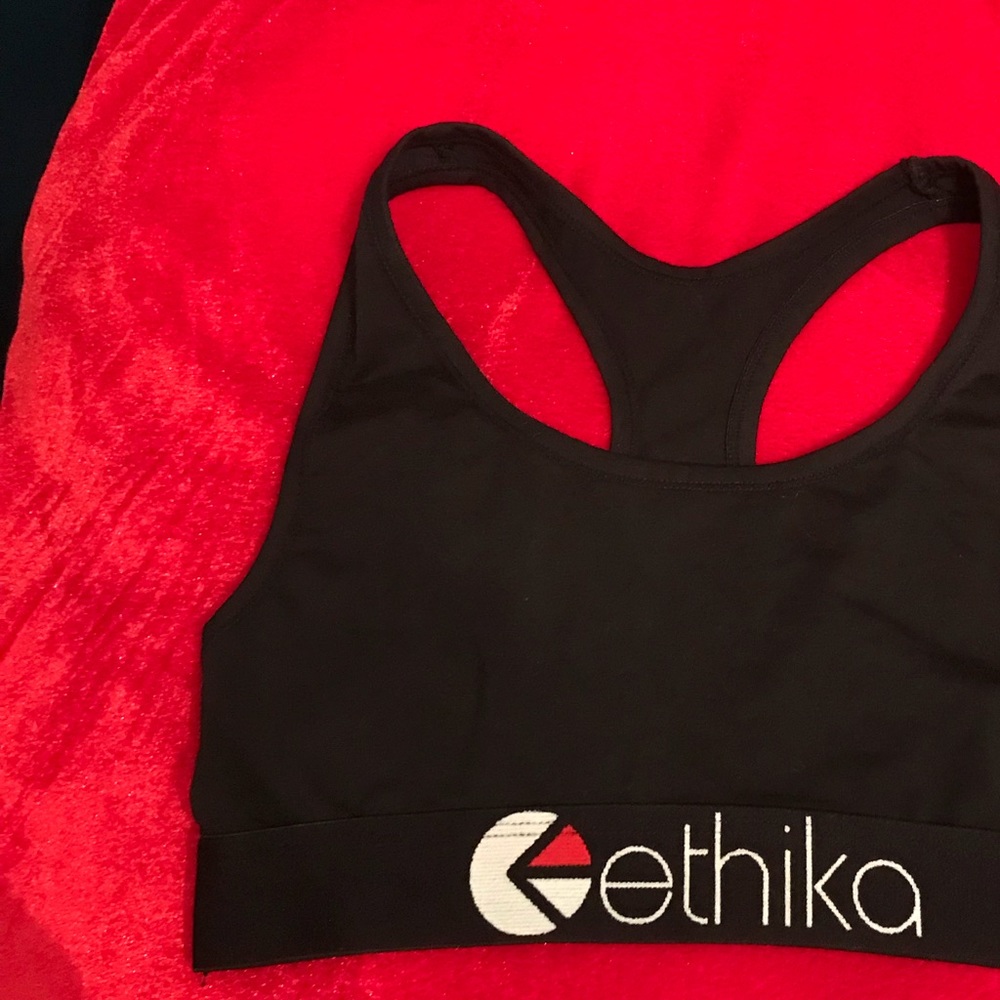 New without tags Black Ethika Juniors Sports Bra